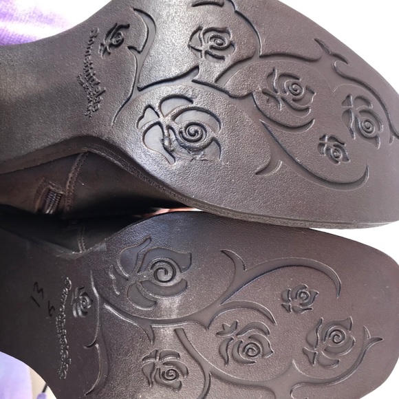 SOLD-Vintage Skecher brown leather boot - Picture 9 of 10